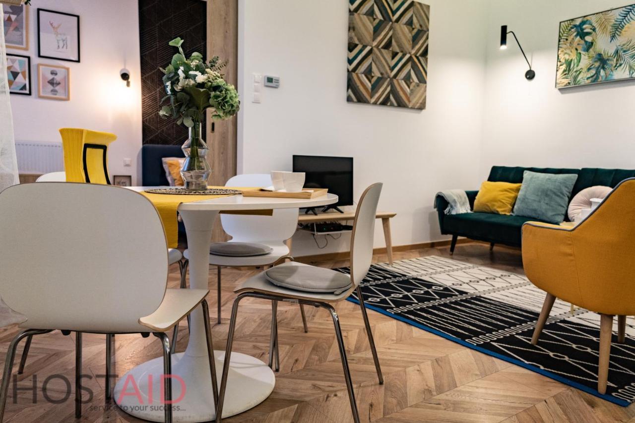 M10 Apartment - Hostaid บูดาเปสต์ ภายนอก รูปภาพ