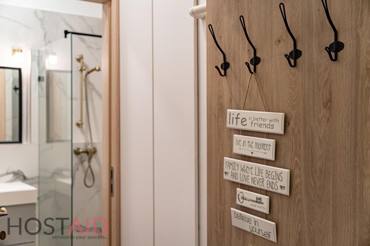 M10 Apartment - Hostaid บูดาเปสต์ ภายนอก รูปภาพ